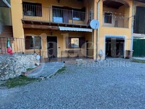 casa indipendente in vendita a Gaglianico
