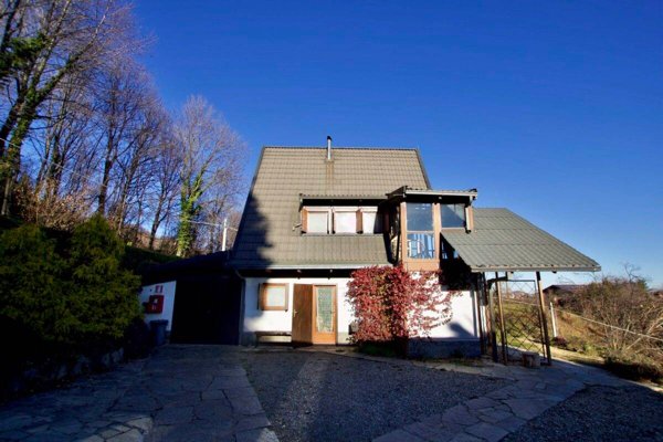 casa indipendente in vendita a Graglia