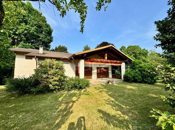 casa indipendente in vendita a Graglia