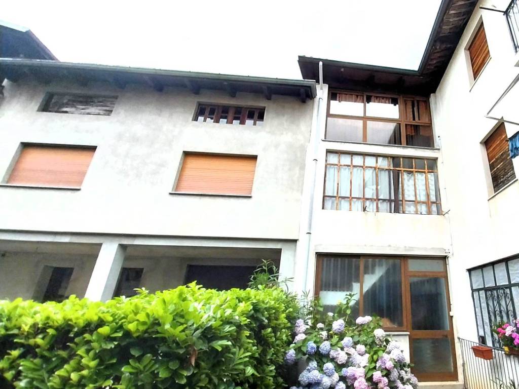 casa indipendente in vendita a Graglia