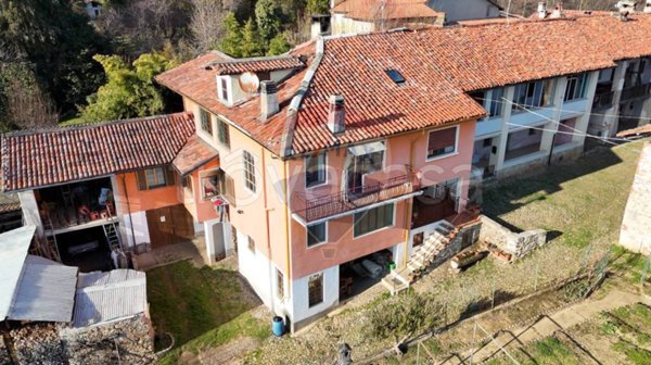 casa indipendente in vendita a Graglia