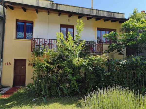 casa indipendente in vendita a Graglia