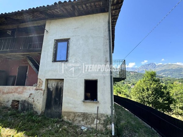 casa indipendente in vendita a Graglia