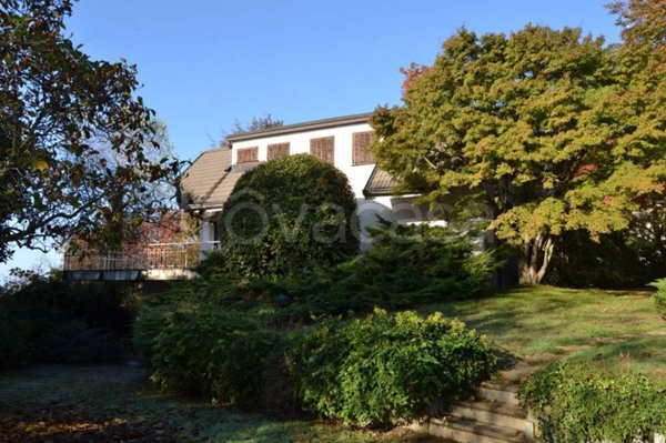 casa indipendente in vendita a Magnano