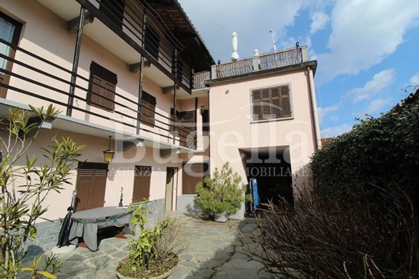 casa indipendente in vendita a Magnano