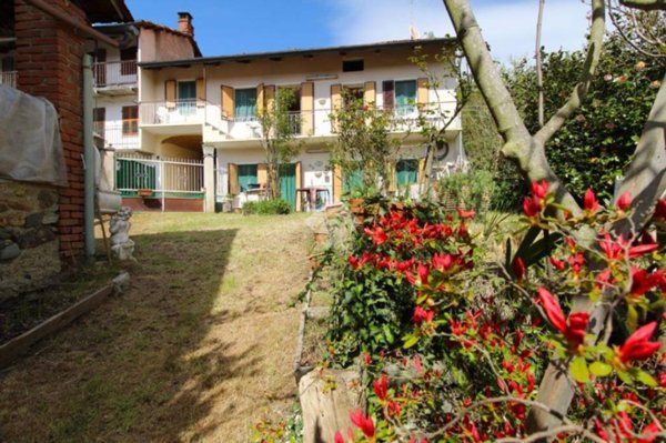 casa indipendente in vendita a Magnano