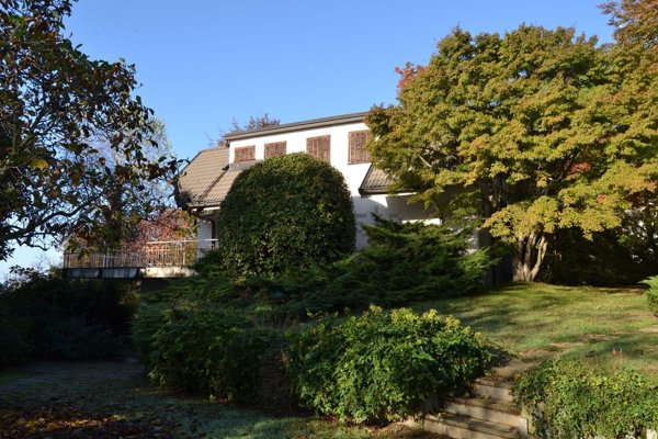 casa indipendente in vendita a Magnano