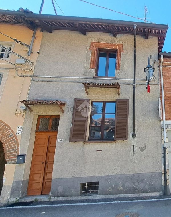 casa semindipendente in vendita a Magnano
