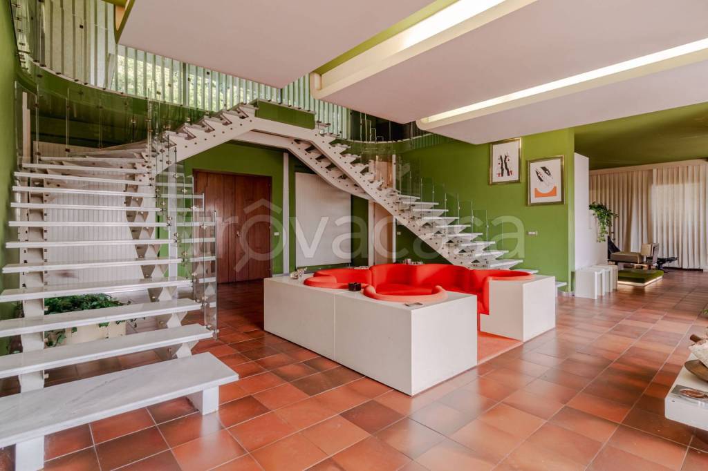 casa indipendente in vendita a Magnano