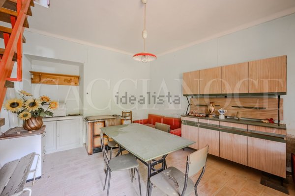 casa indipendente in vendita a Magnano