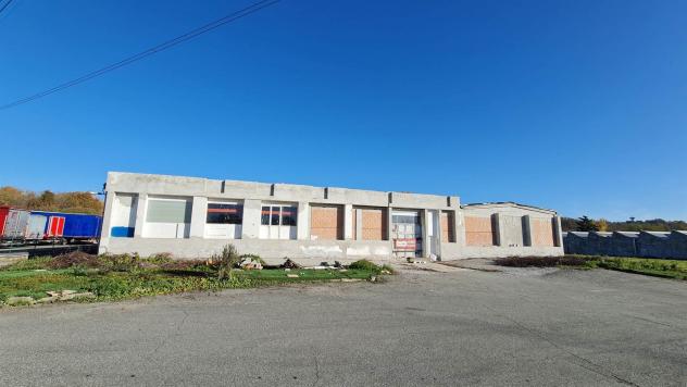 locale commerciale in vendita a Massazza