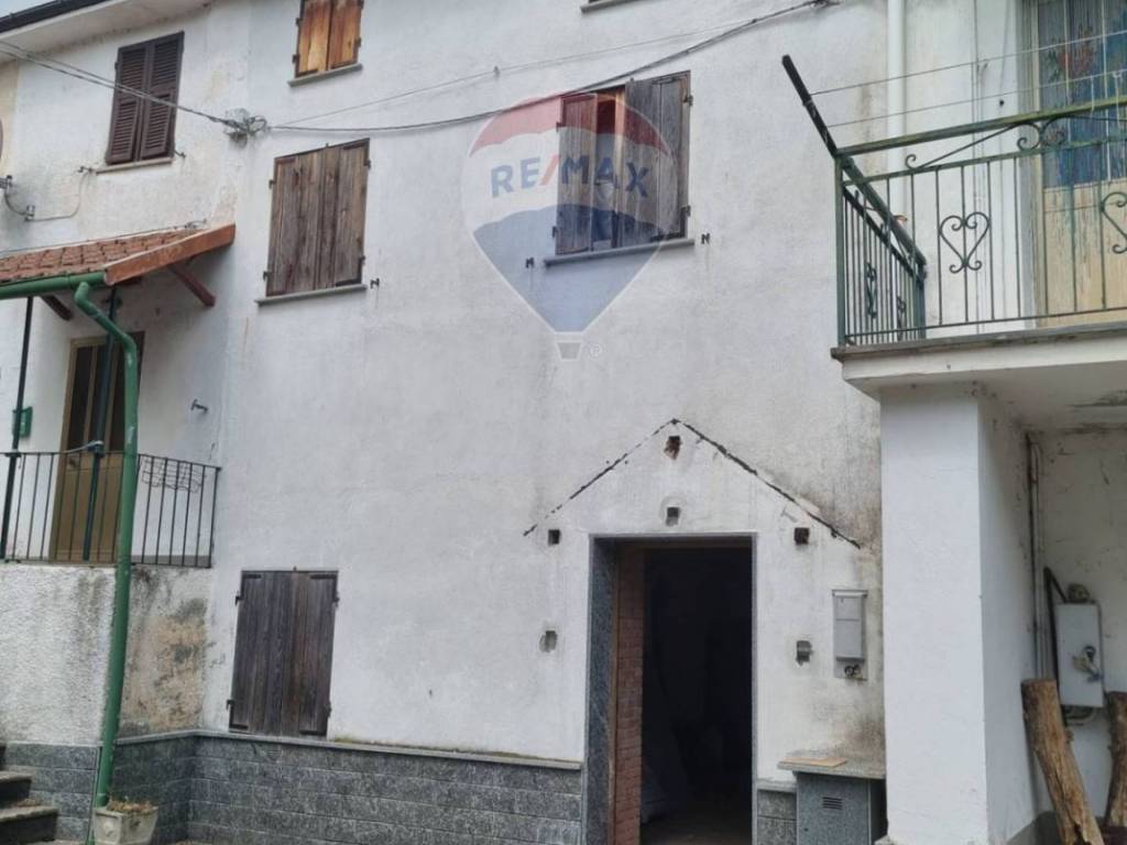 casa indipendente in vendita ad Albera Ligure