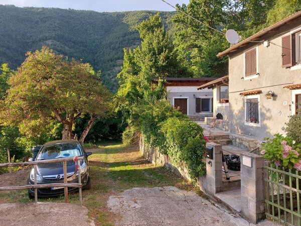 casa indipendente in vendita ad Albera Ligure