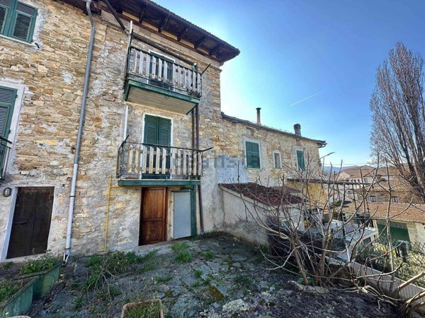 casa indipendente in vendita ad Albera Ligure in zona Vigo