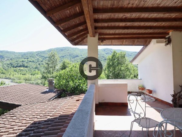 casa indipendente in vendita ad Albera Ligure in zona Figino