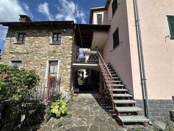 casa indipendente in vendita ad Albera Ligure in zona San Martino