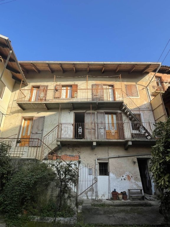 casa semindipendente in vendita a Masserano