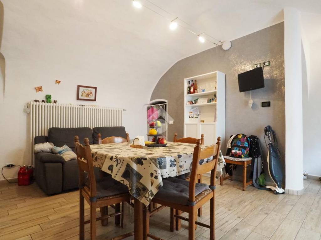 casa semindipendente in vendita a Masserano