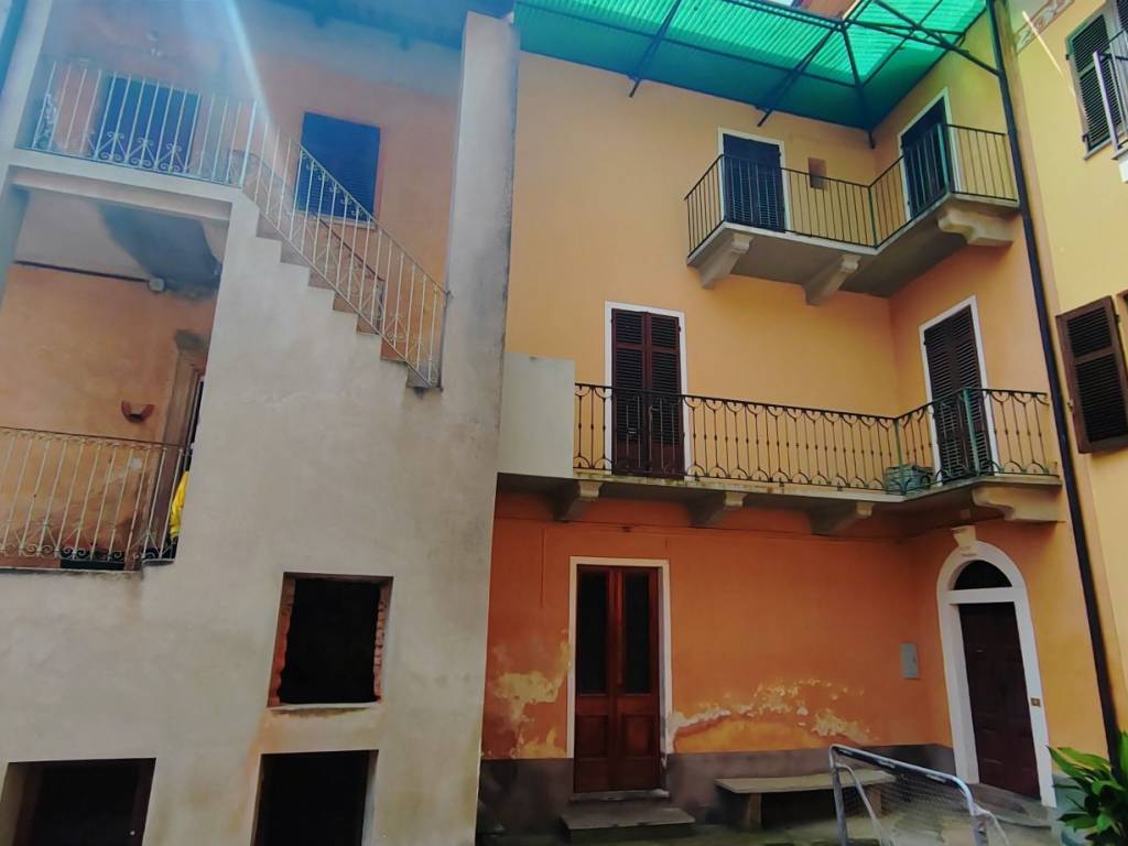 casa indipendente in vendita a Masserano
