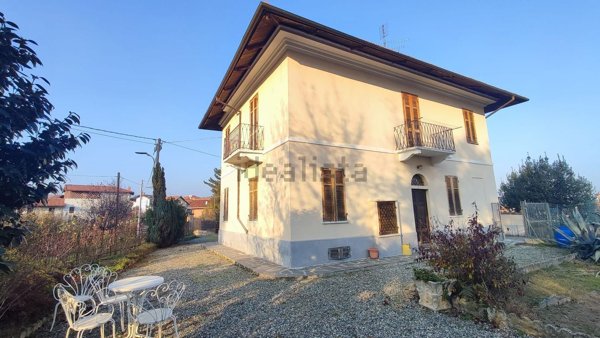 casa indipendente in vendita a Masserano