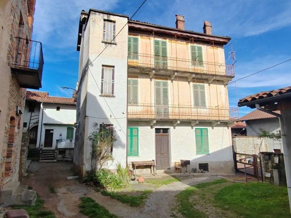 casa indipendente in vendita a Masserano