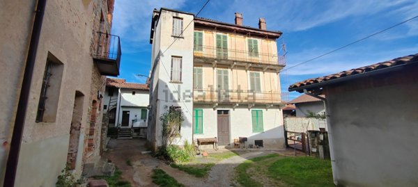 casa indipendente in vendita a Masserano