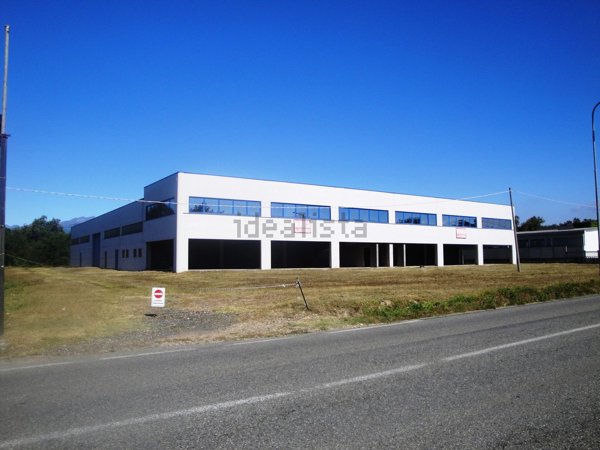 capannone in vendita a Masserano