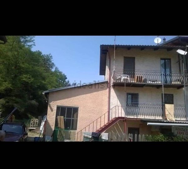 casa indipendente in vendita a Masserano in zona San Giacomo del Bosco