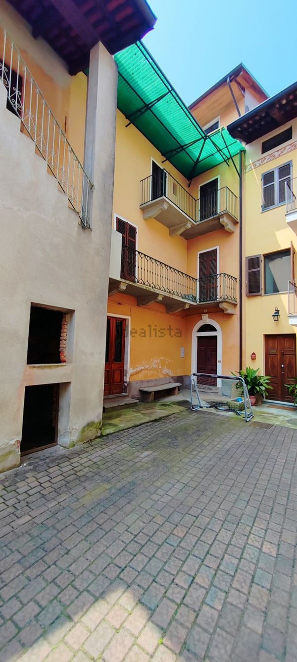 casa indipendente in vendita a Masserano