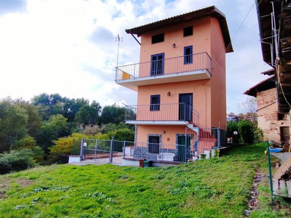 casa indipendente in vendita a Masserano