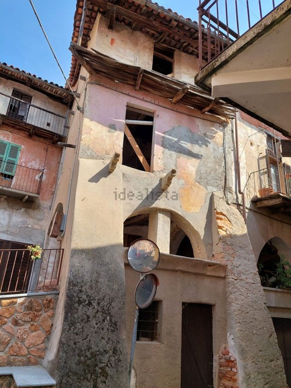 casa indipendente in vendita a Masserano
