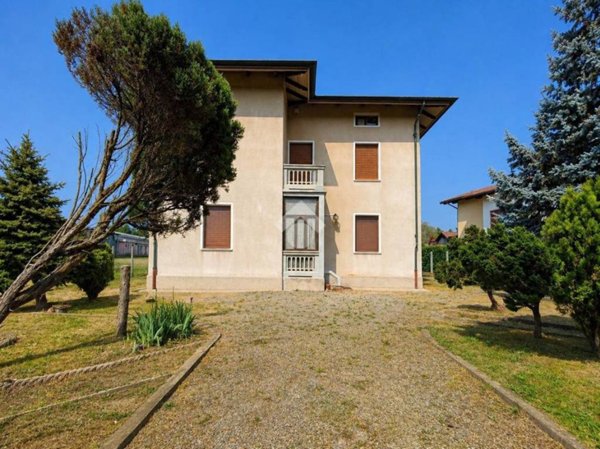 casa indipendente in vendita a Masserano in zona San Giacomo del Bosco