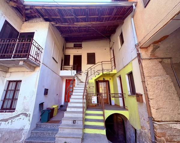 casa indipendente in vendita a Masserano