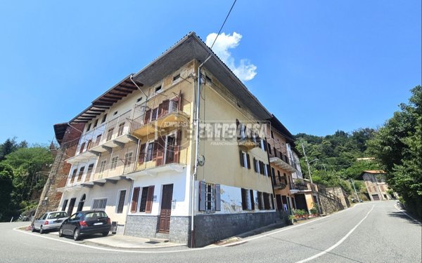 casa semindipendente in vendita a Mezzana Mortigliengo in zona Mondalforno