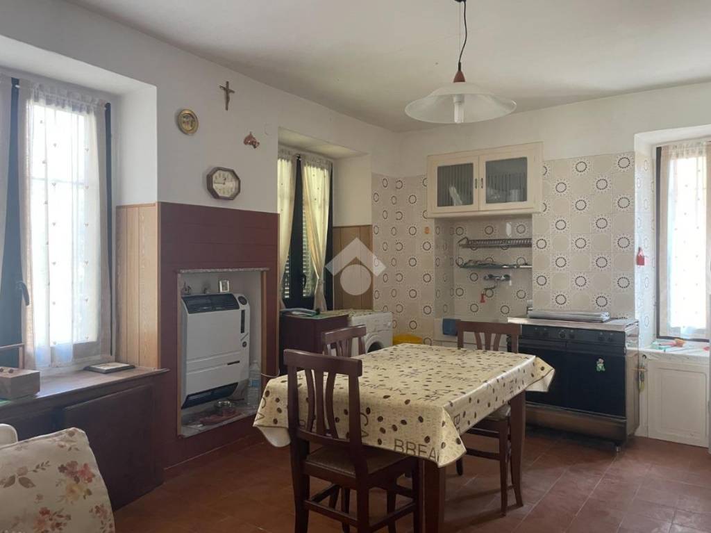 casa indipendente in vendita a Mezzana Mortigliengo in zona Sola