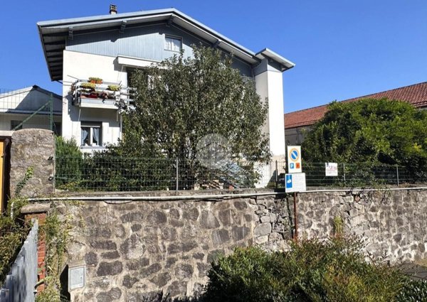 casa semindipendente in vendita a Miagliano