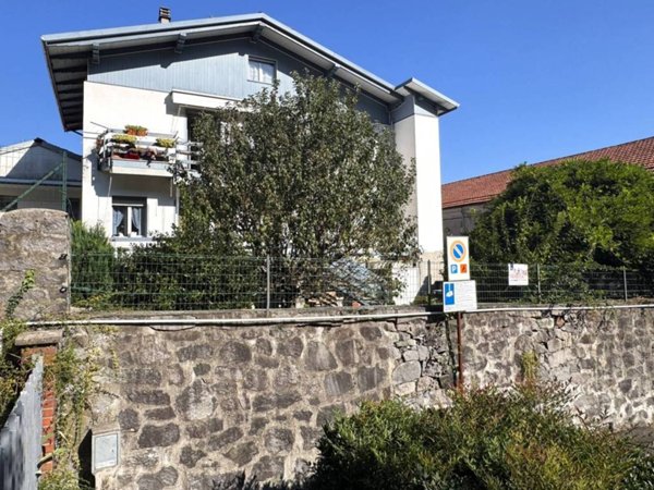 casa indipendente in vendita a Miagliano