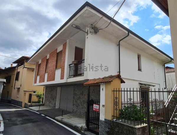 casa indipendente in vendita a Miagliano