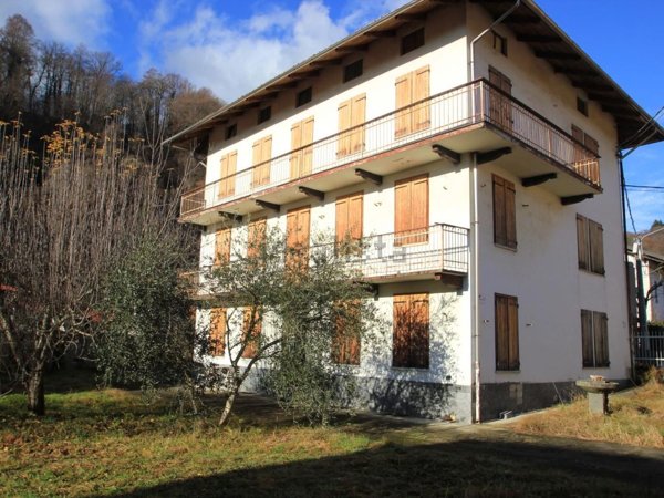 casa indipendente in vendita a Miagliano