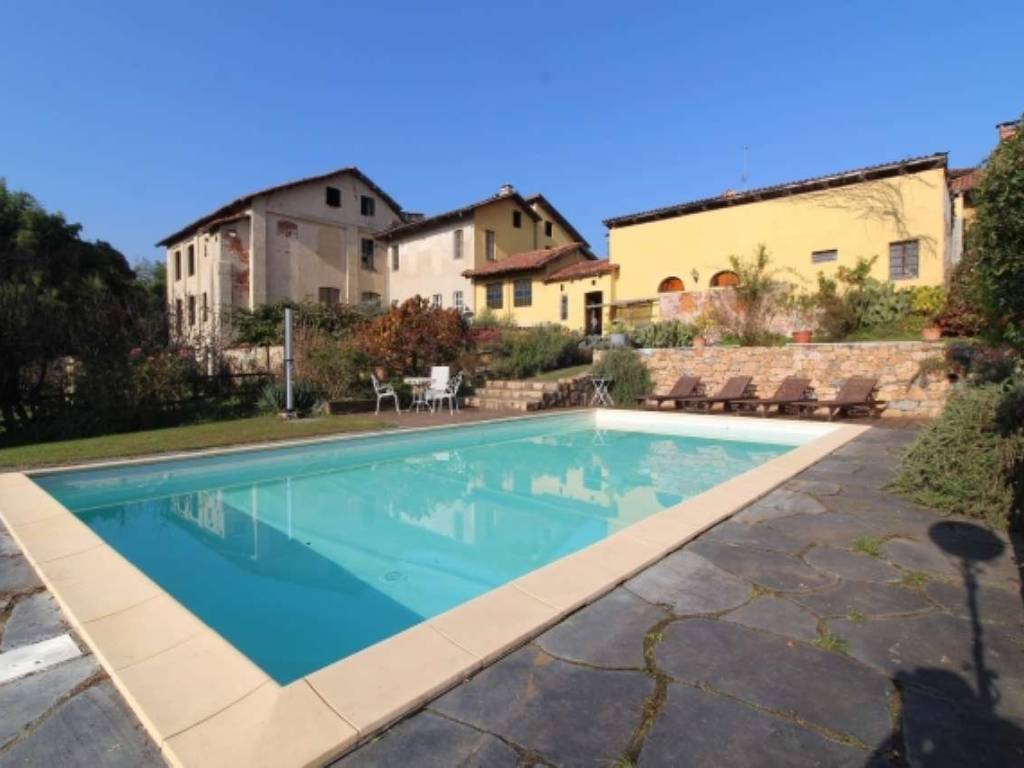 casale in vendita a Mongrando