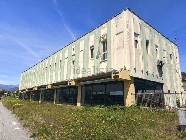 negozio in vendita a Mongrando