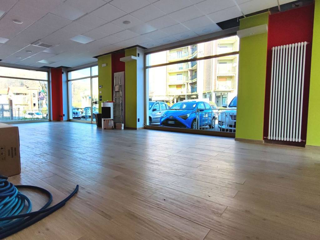 negozio in vendita a Mongrando