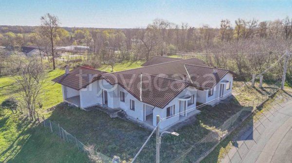 casa indipendente in vendita a Mongrando