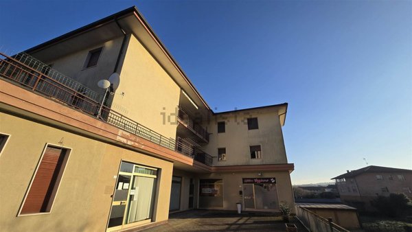 negozio in vendita a Mongrando