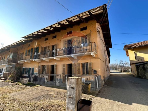 casa indipendente in vendita a Mottalciata