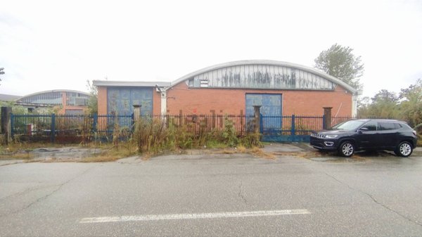 locale di sgombero in vendita a Mottalciata