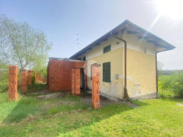 pentavano in vendita a Mottalciata