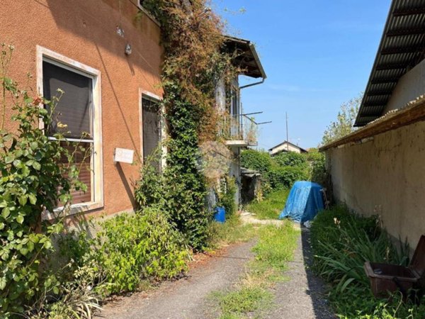 casa indipendente in vendita a Mottalciata
