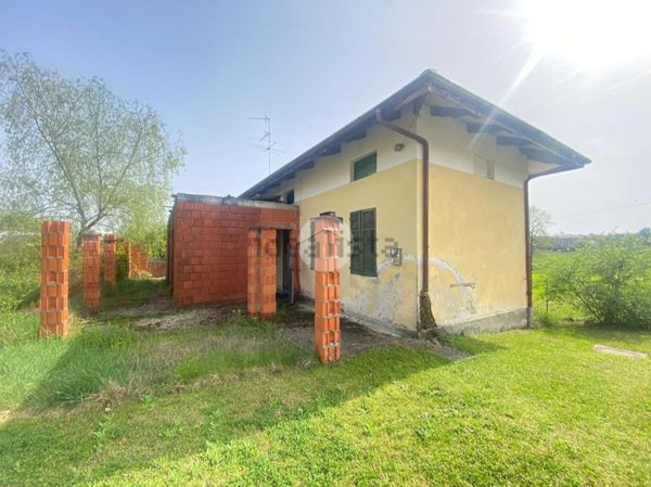 casa indipendente in vendita a Mottalciata