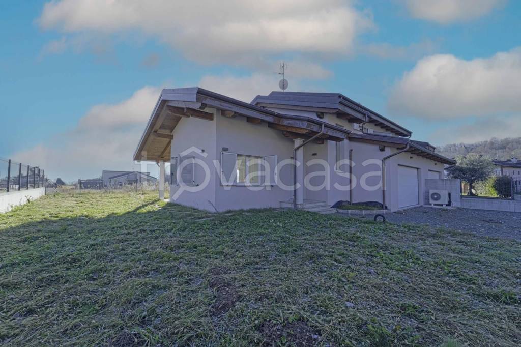 casa indipendente in vendita a Muzzano